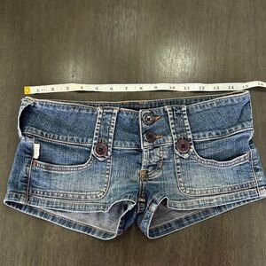 Hollister Y2K denim short. Size 3